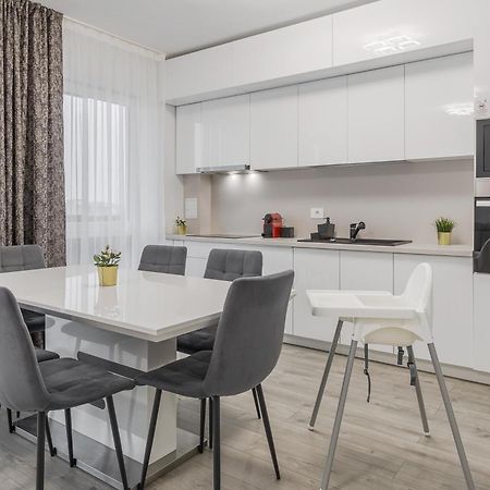 Pure Flat Apartamento Oradea Exterior foto